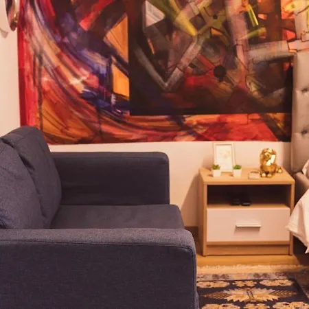 Apartamento Art Myslym Shyri *