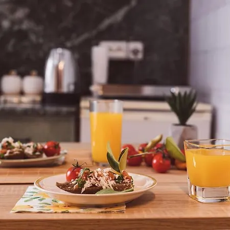 Apartamento Art Myslym Shyri Tirana