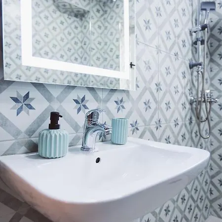 Art Myslym Shyri Apartamento *