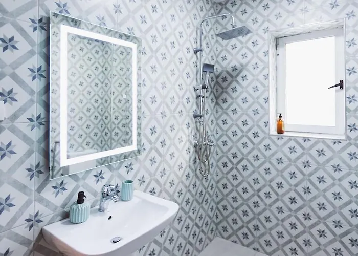 Apartament Art Myslym Shyri *