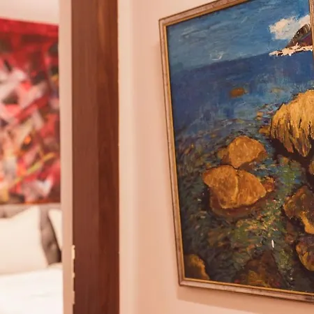 Art Myslym Shyri Tiran