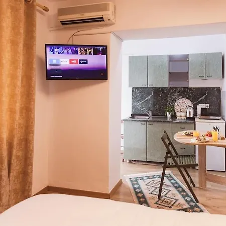 Art Myslym Shyri * Tiran