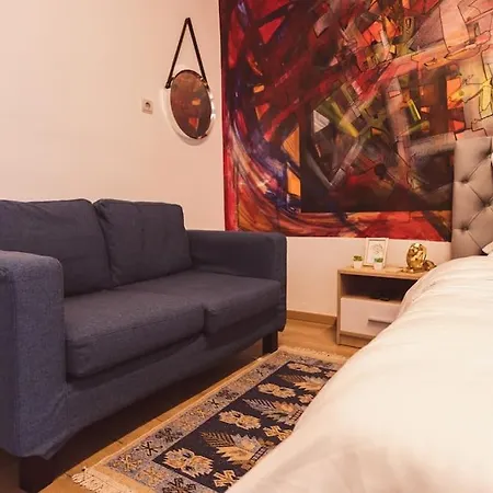 Art Myslym Shyri Apartment *