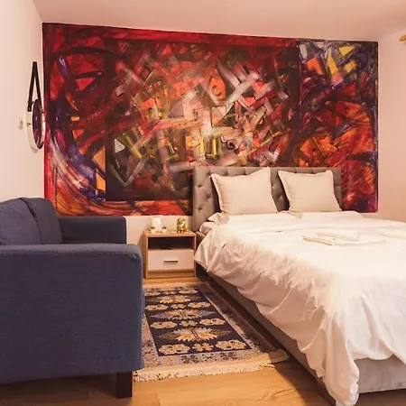 Art Myslym Shyri * Tiran